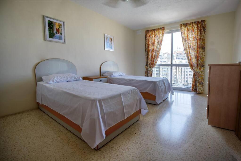 3 Bedrm Apt Seaview Balluta Bay สลีมา ภายนอก รูปภาพ