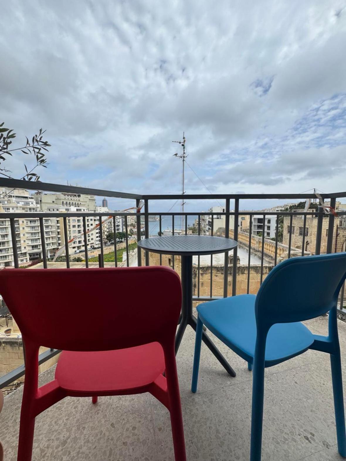 3 Bedrm Apt Seaview Balluta Bay สลีมา ภายนอก รูปภาพ